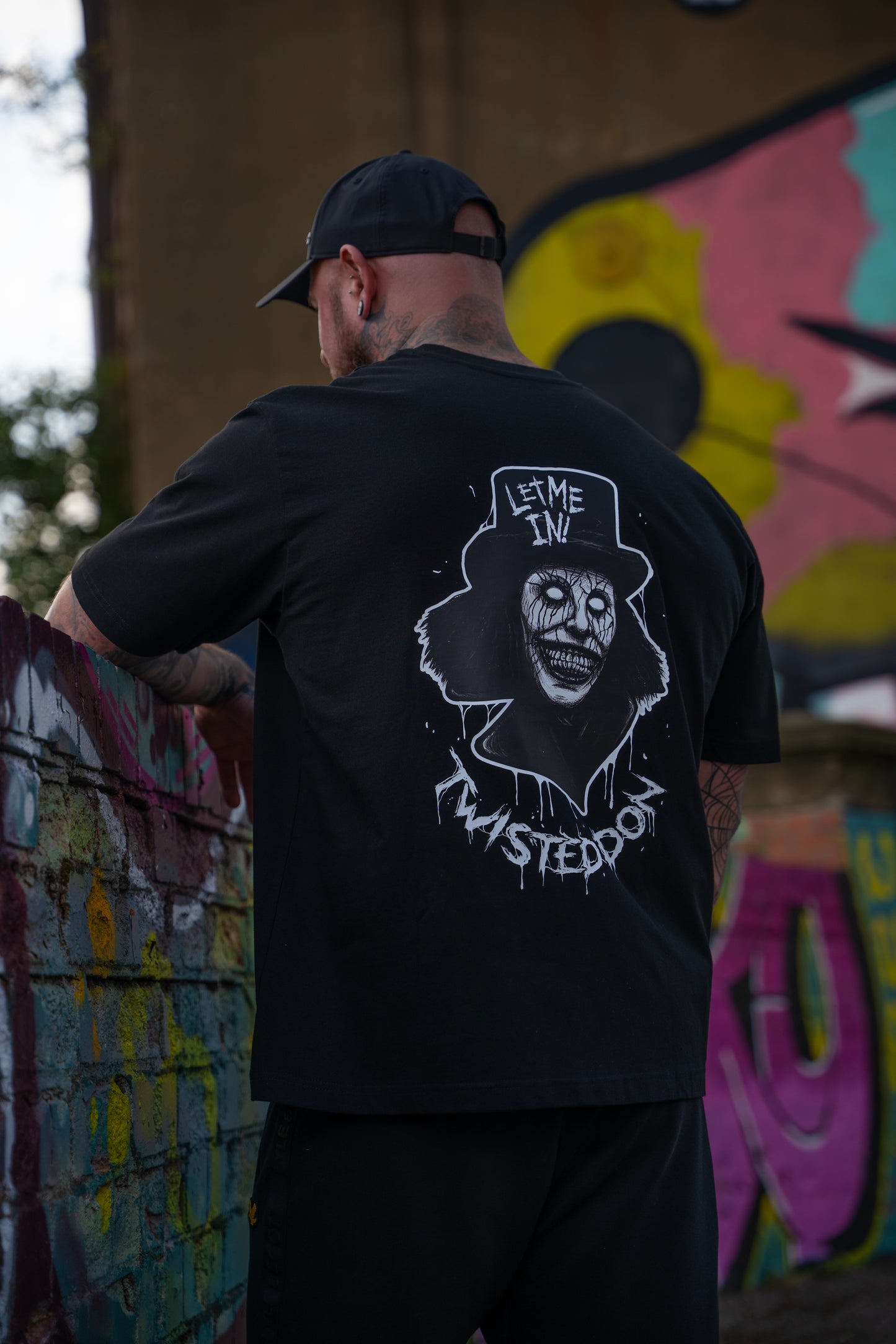 ‘Let Me In’ Oversized T-shirt