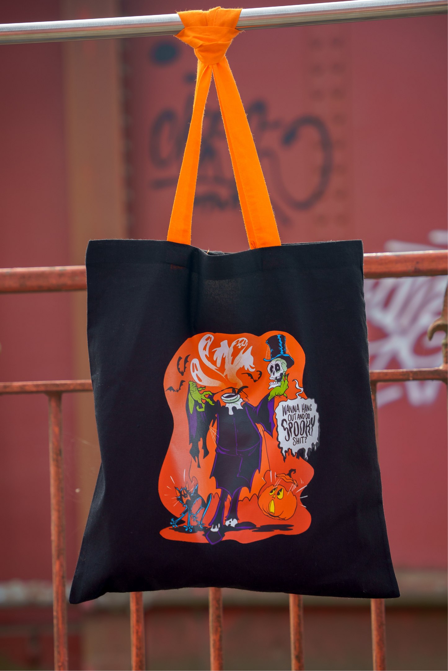 ‘SPOOKY SHIT’ Tote Bag