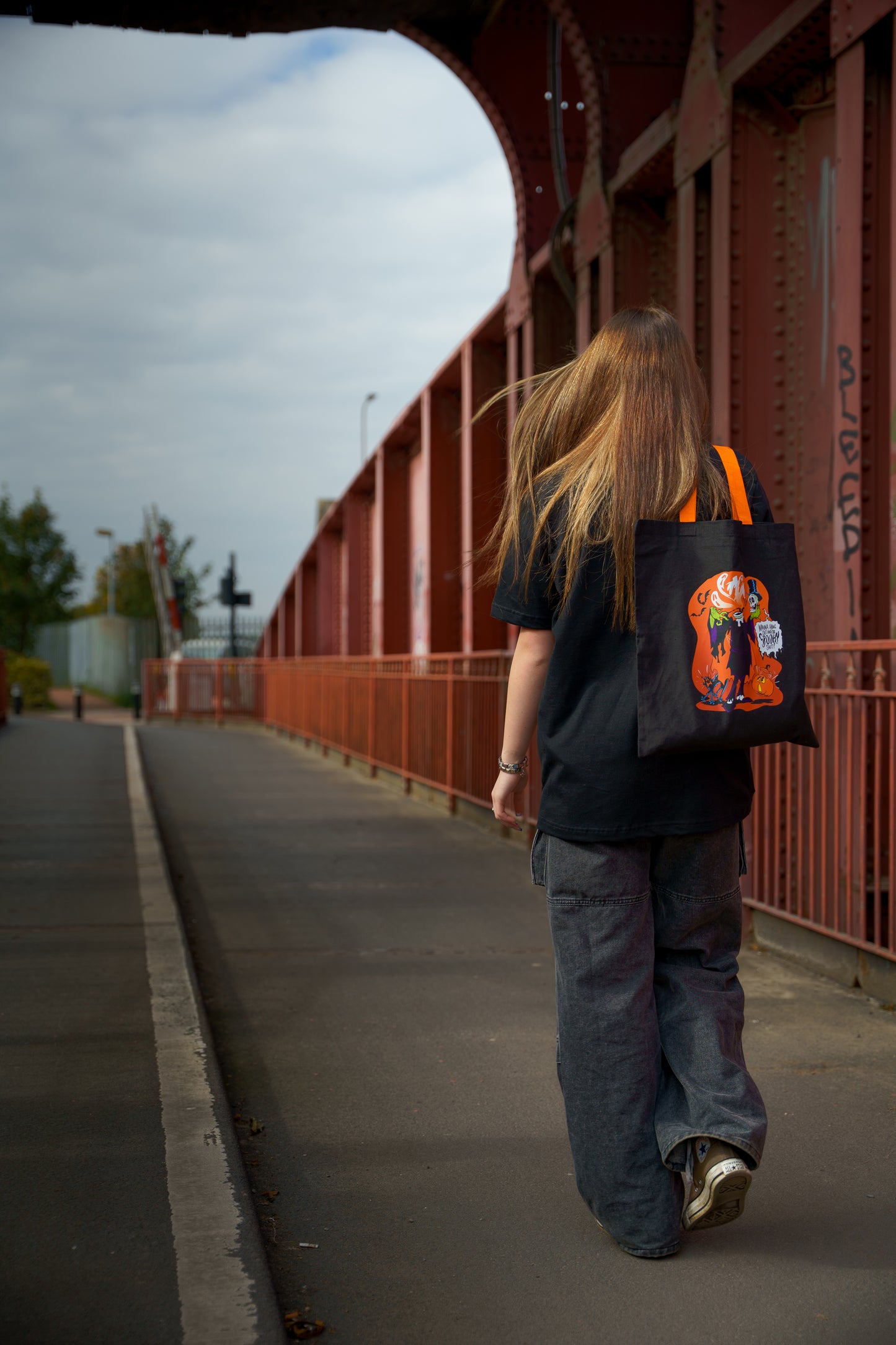 ‘SPOOKY SHIT’ Tote Bag