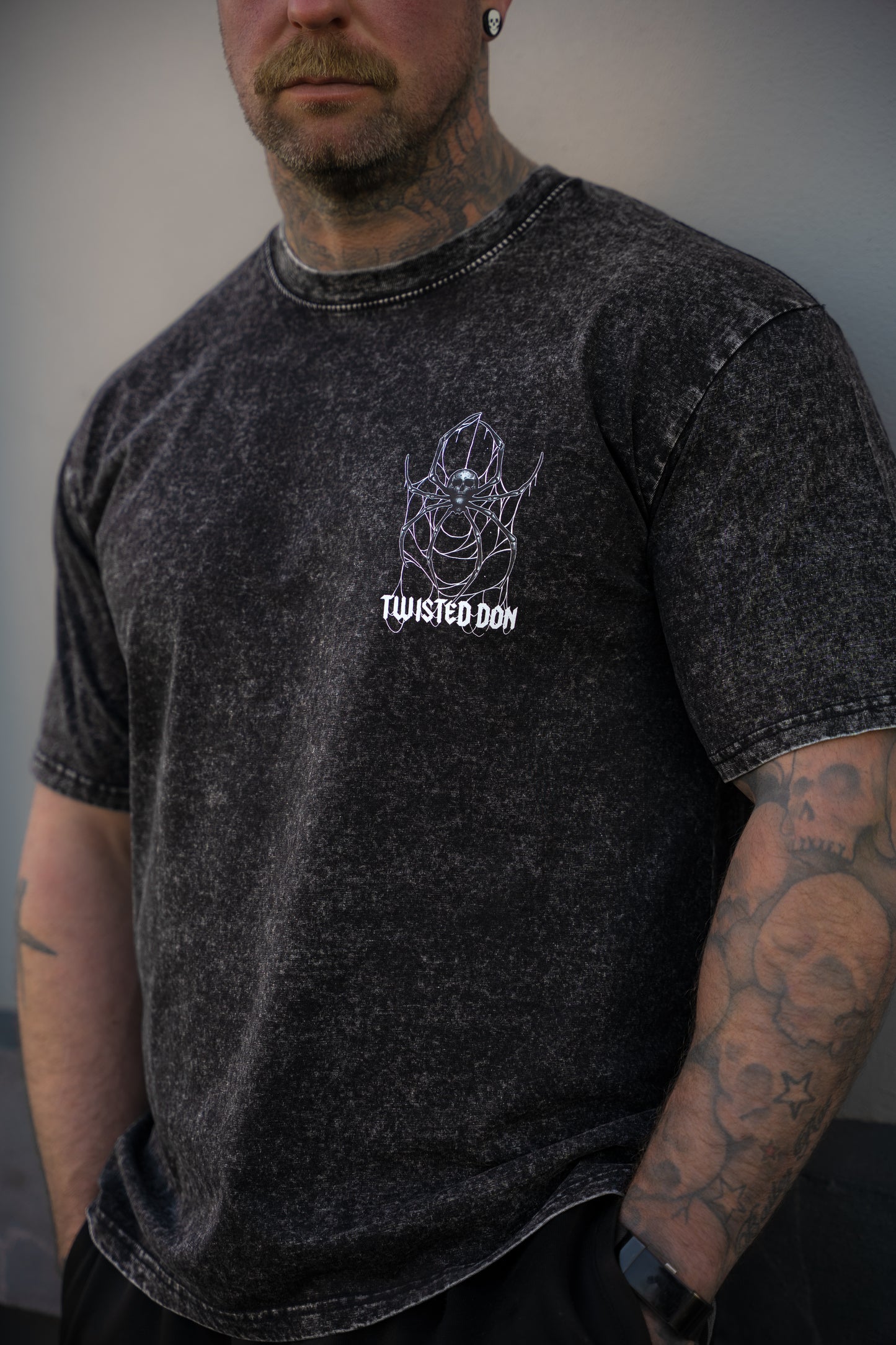 BLACK WIDOW - Limited Edition