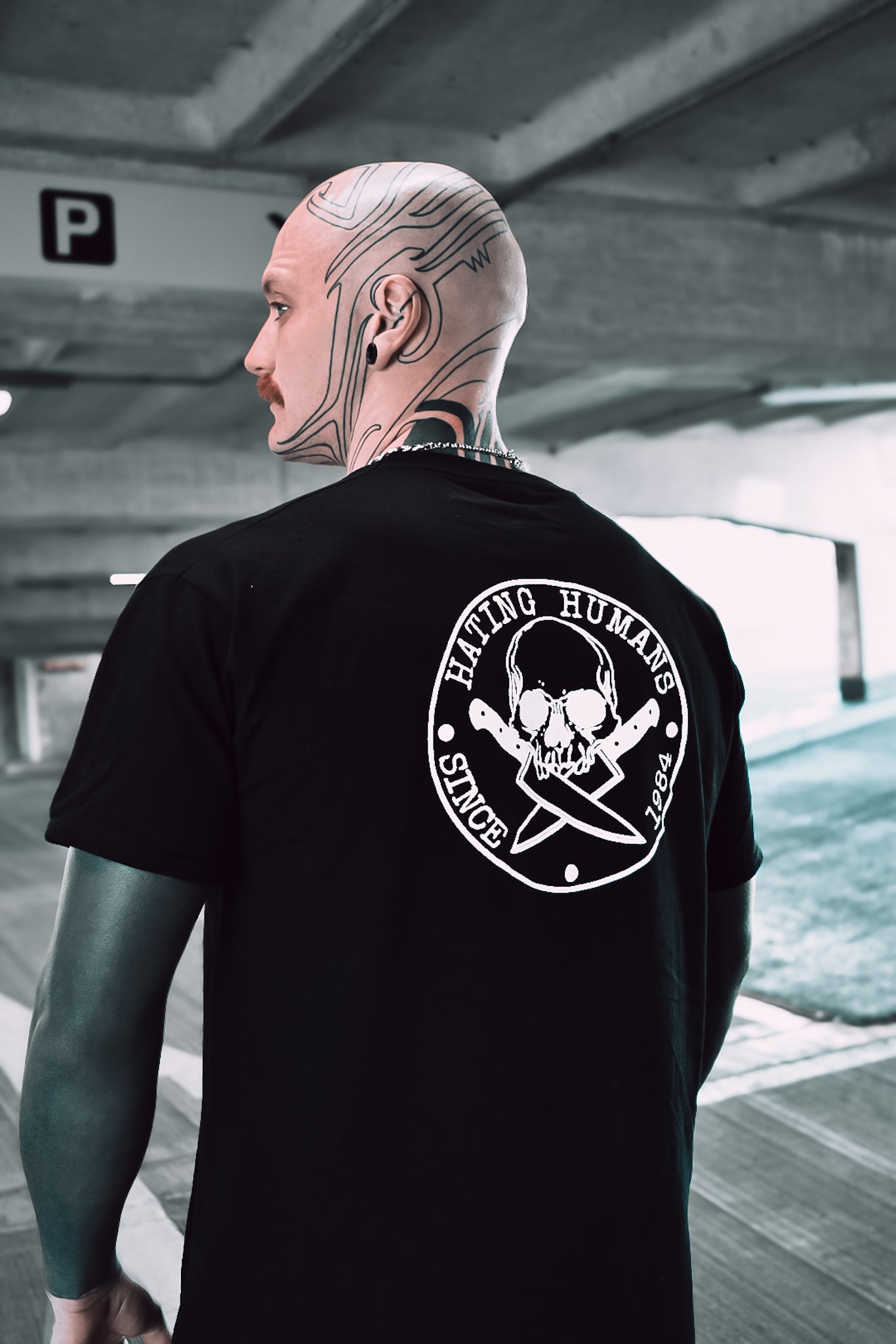 ‘HATING HUMANS’ T-shirt